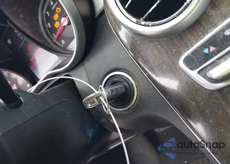 2015 Mercedes-Benz C 300 from USA, damaged, VIN 55SWF4JB6FU094264